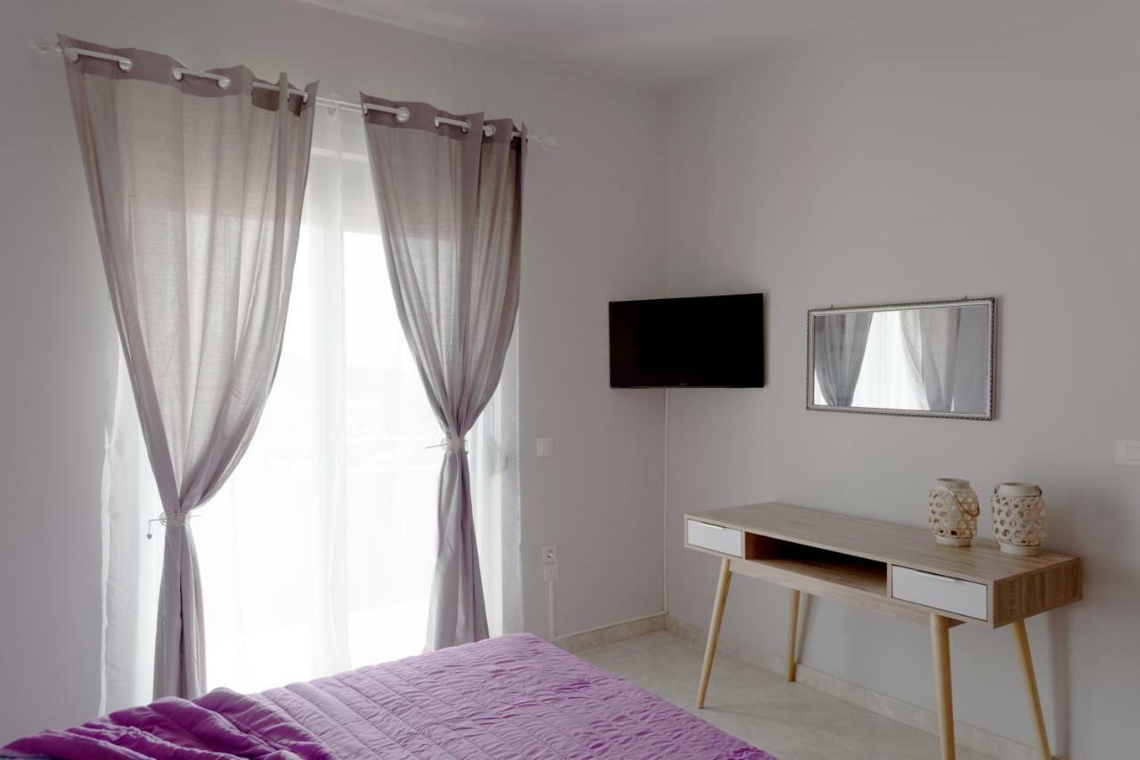 Paulsia Apartments Psinthos Exteriör bild